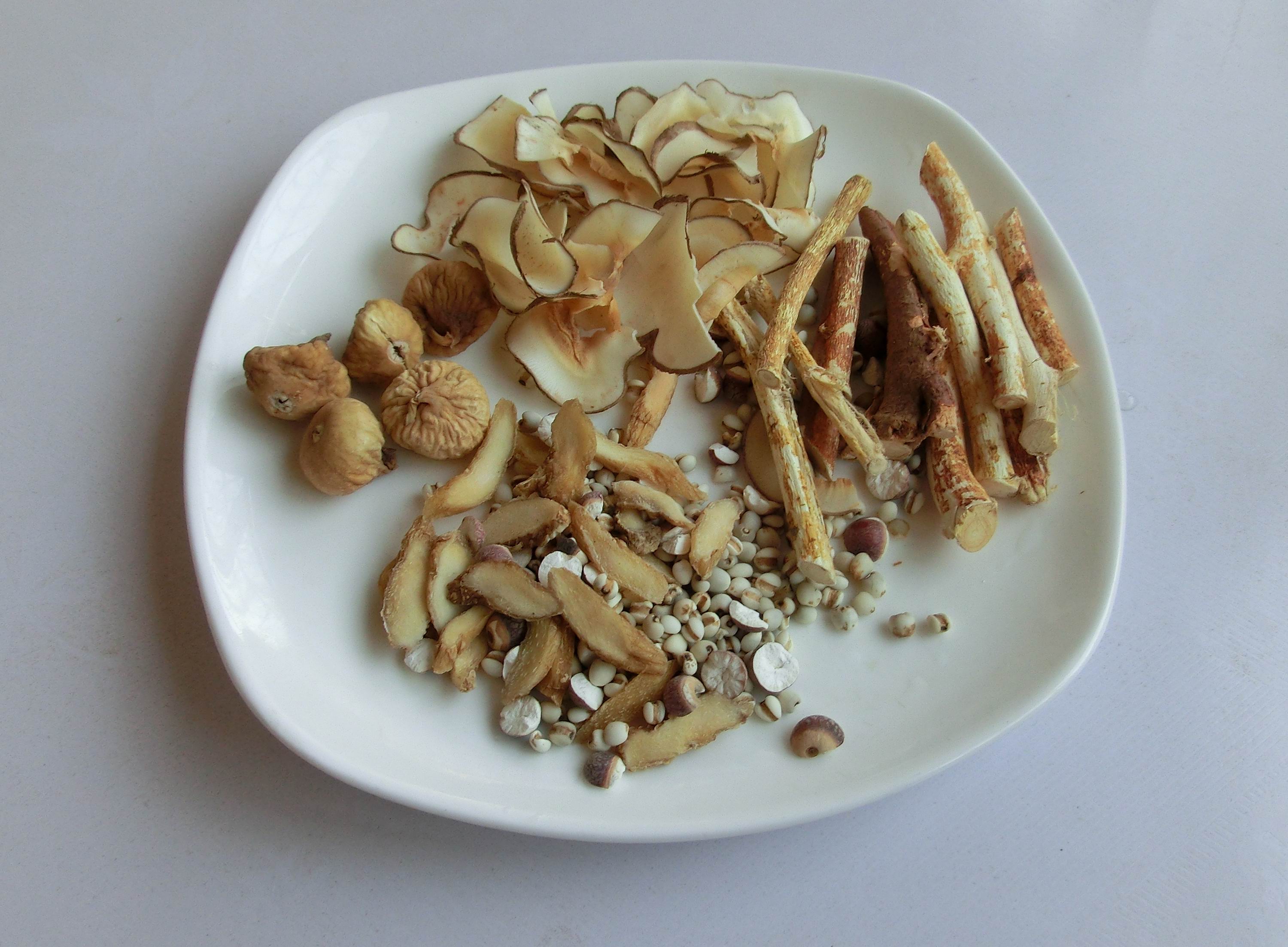 入夏后这6道汤多做给家人喝,入夏适合喝的汤