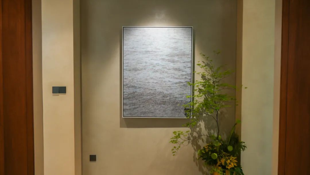 住在上海闹市400平的房子里，花开不败，开窗见池塘，太羡慕了