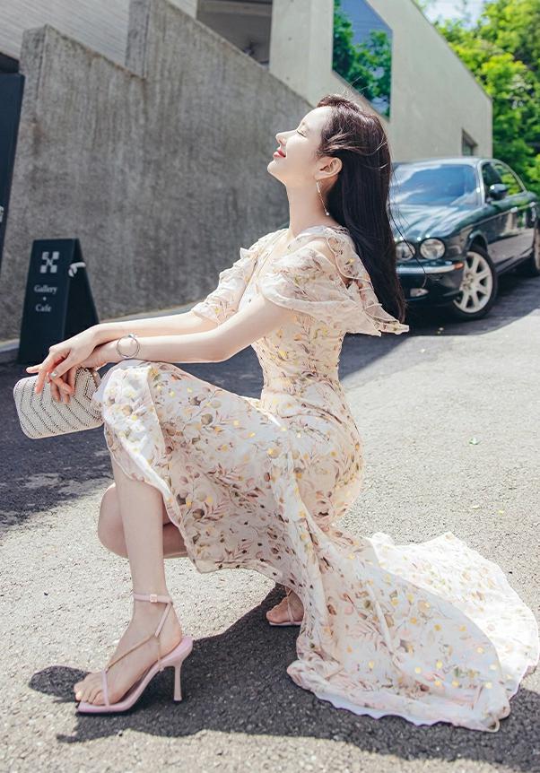 夏季新款法式设计感短款碎花,碎花连衣裙夏季雪纺新款中长款