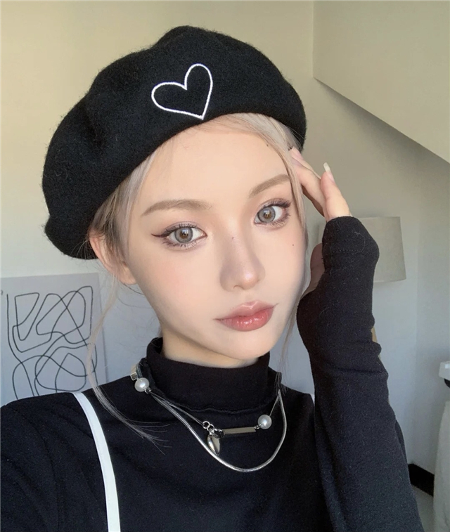 怎么选择适合自己头型的帽子,平顶帽子和圆顶帽子适合什么脸型