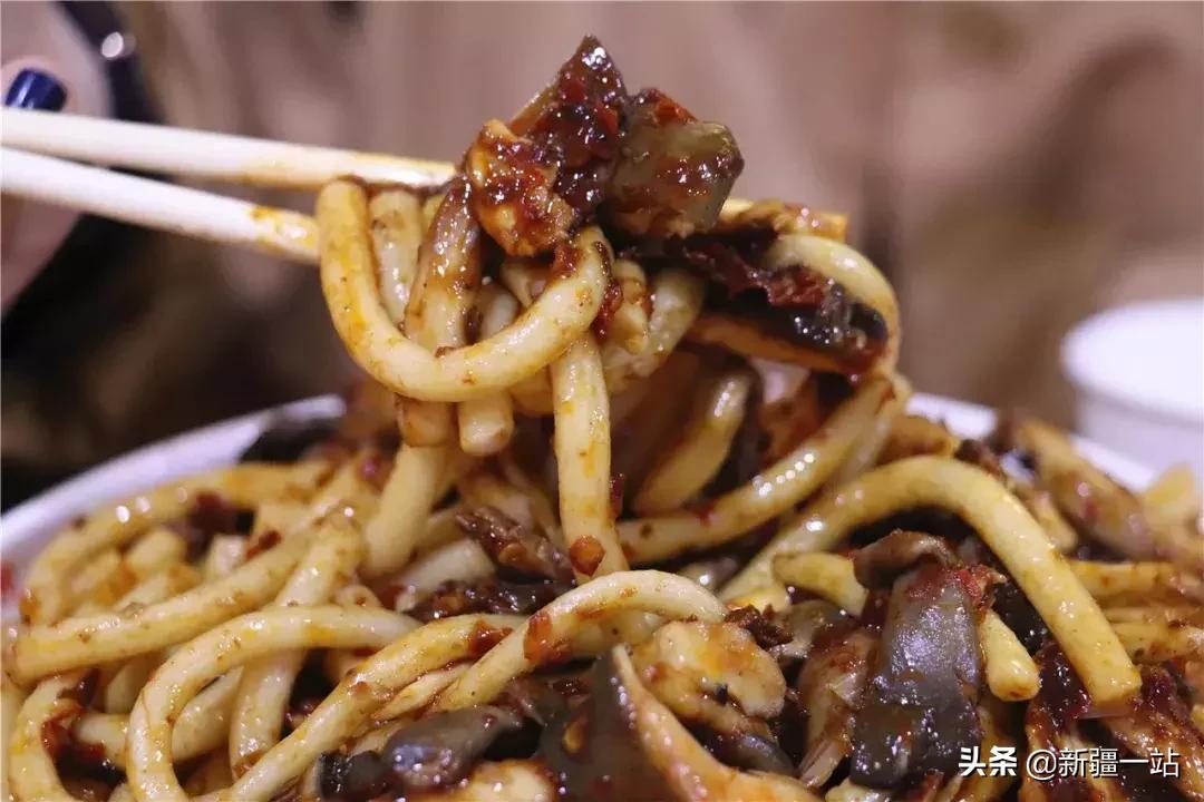 乌鲁木齐美食网红牛腩米粉,乌鲁木齐米粉推荐排行榜