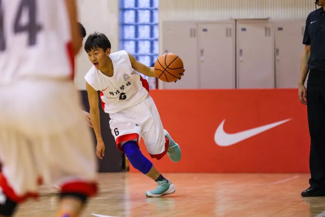 2019-2020赛季十六强,2018-19赛季耐高联赛决赛中场表演