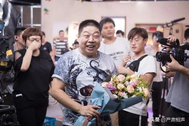 拳头、围墙、慈善宴|十年前,改变中国相声格局的那个午后