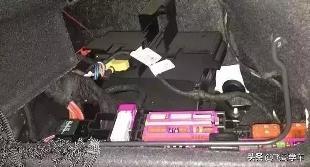 奥迪a6l2.5sa13保险丝在哪个位置,10款奥迪a6l保险丝盒在哪