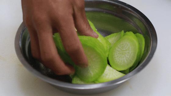 开胃小菜糖醋萝卜怎么制作的,糖醋腌萝卜十斤萝卜用多少糖和醋