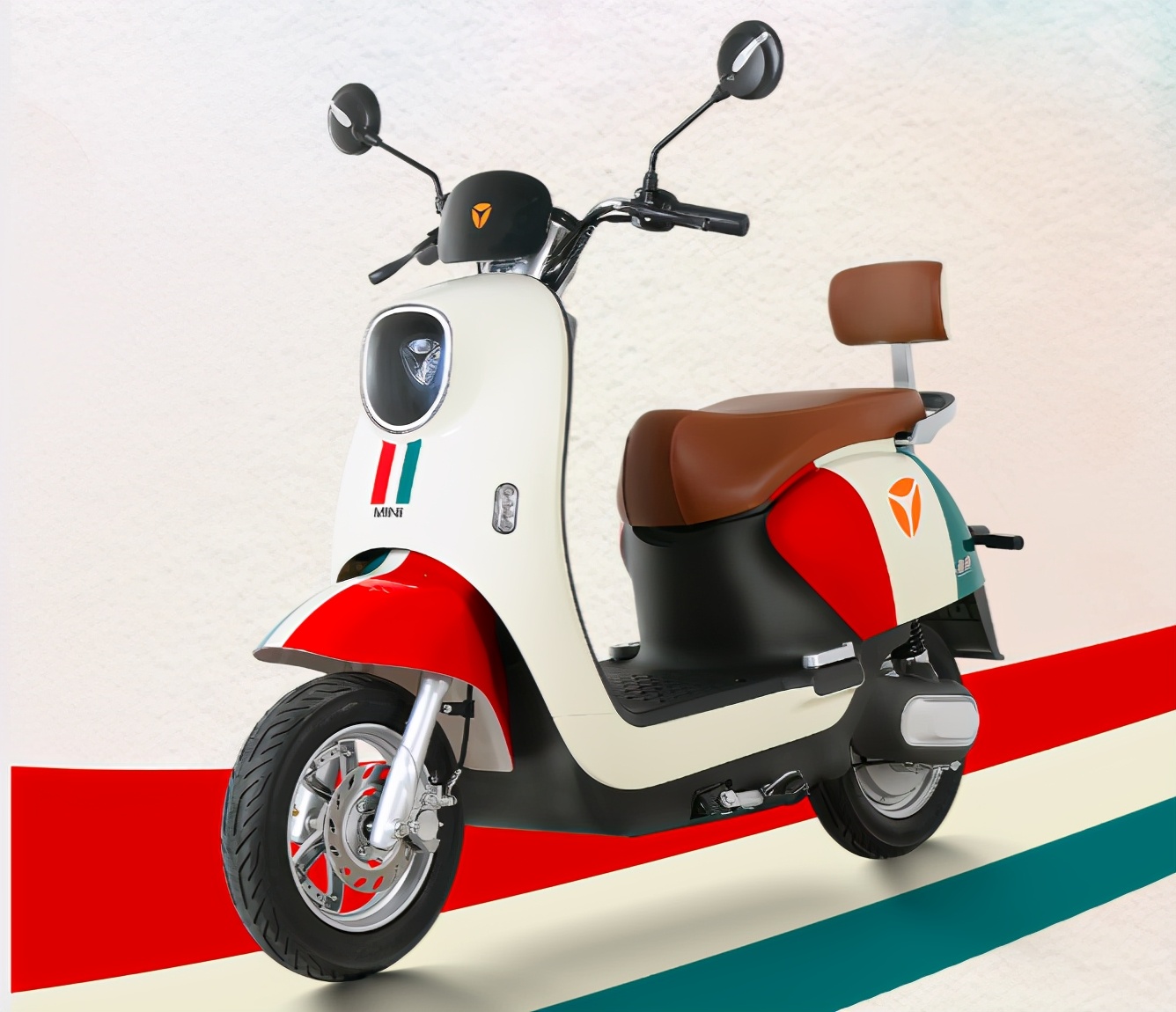 新国标雅迪和小刀哪个划算,小刀和雅迪同等价位哪个性能最好