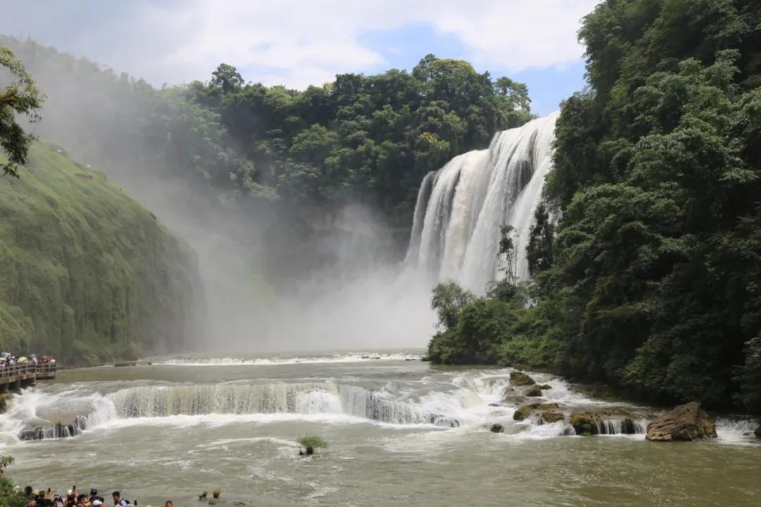 觅友事件,觅友故事