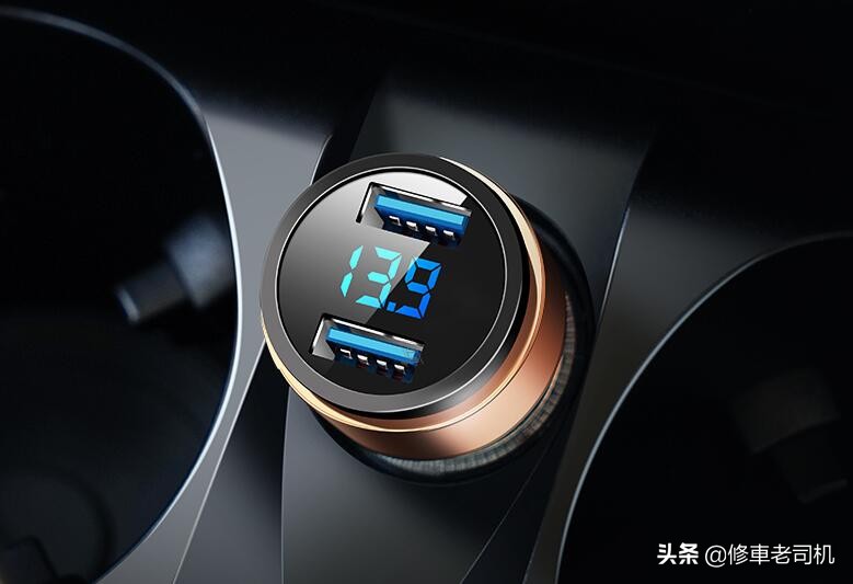 在车上给手机充电断断续续的,车上手机充电器使用方法