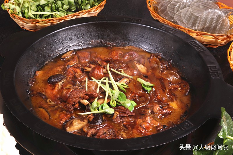炖一只鸡用什么香料,铁锅炖鸡香料绝密配方