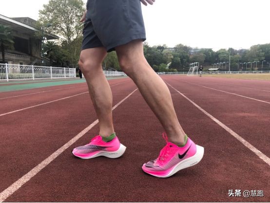 跑马季,跑全马的耐克碳板跑鞋推荐