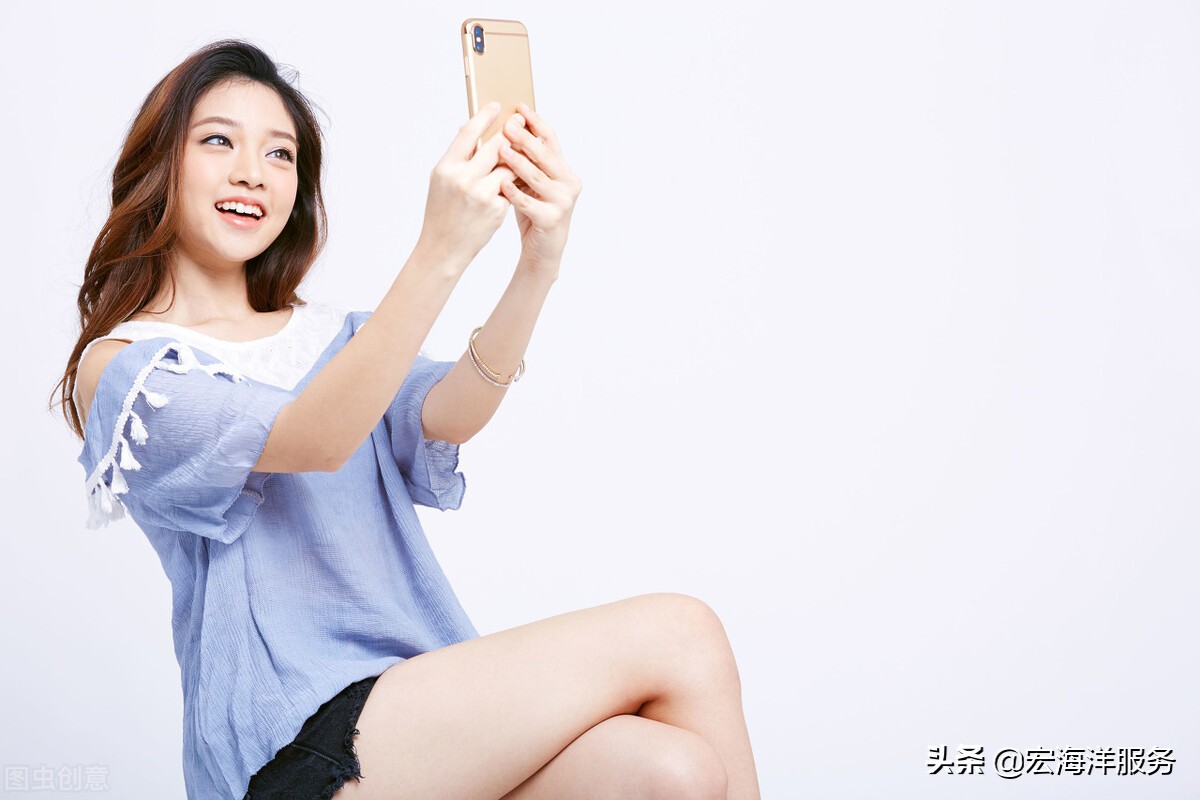 如何对着镜子自拍男生,如何对着镜子自拍视频