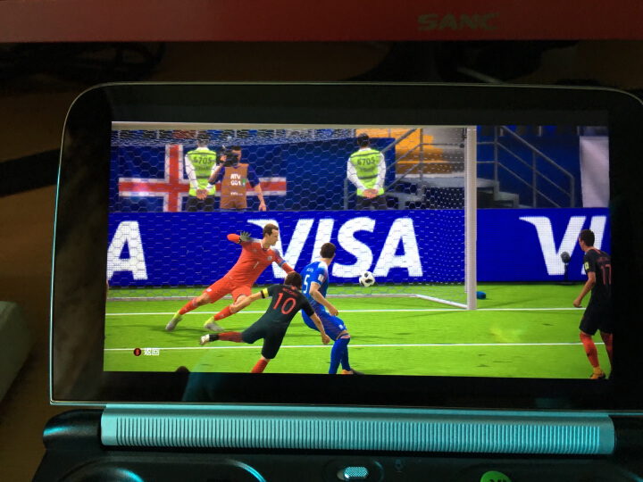 256G固态性能不虚小米，6寸掌机手感不输黑莓，游戏7天真实体验