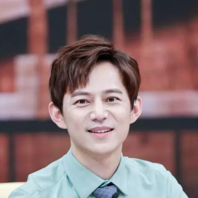 何炅到底有没有结婚,何炅到底结婚了吗