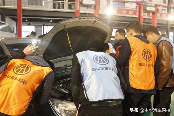 两兄弟学一个专业好不好,两兄弟学一样的专业有什么好处