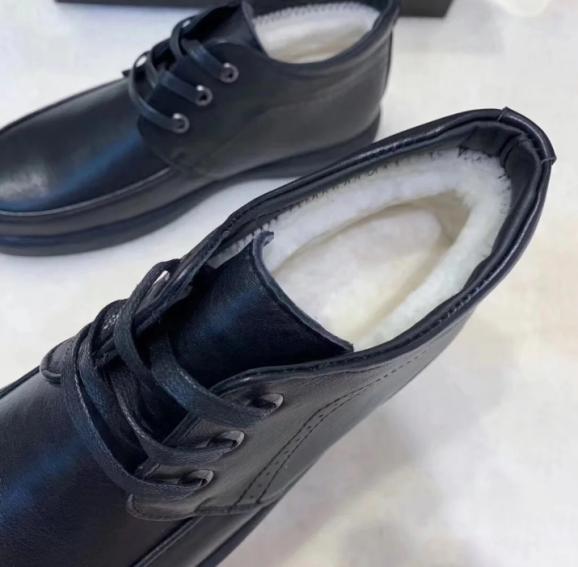 你的鞋柜里有哪些鞋,你的鞋柜里有多少双鞋