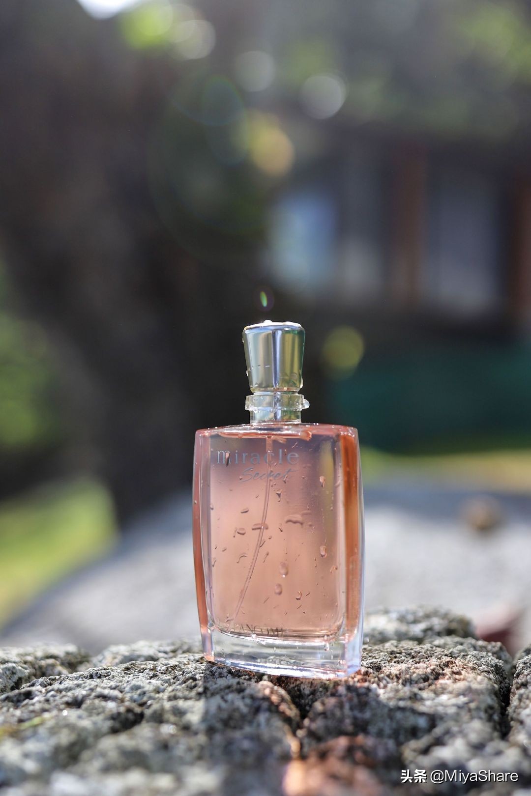 十大公认最好闻的少女香水,适合24岁女生淡香持久的香水推荐