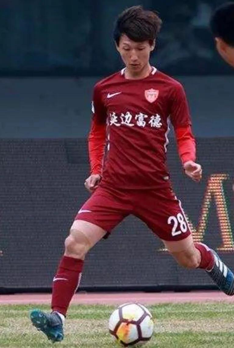 一个没有职业队的地方走出的中超球员堪比国家队