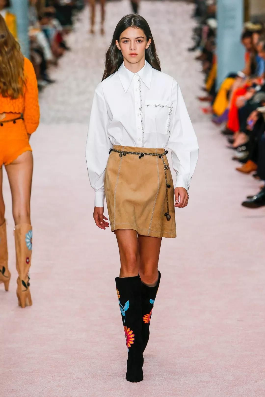 人胖更不能穿休闲衣服,人胖不能穿毛衣