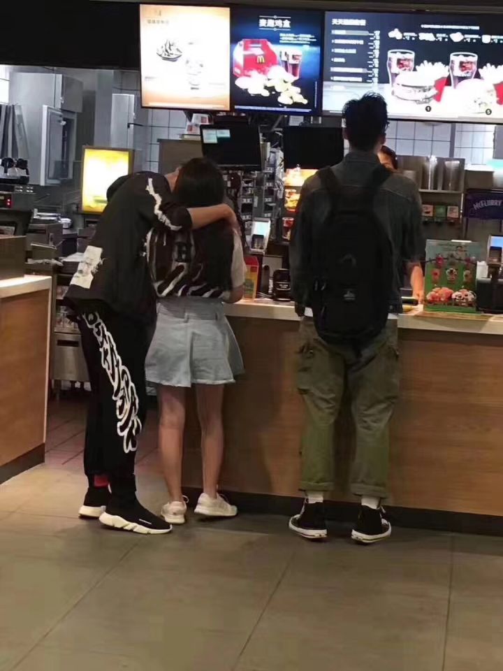 全球十大最受欢迎潮牌是什么,当前最流行的十大潮牌