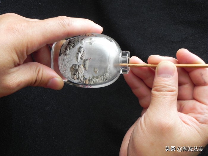 馨雅异香扑鼻来 |你听说过什么是鼻烟壶吗？