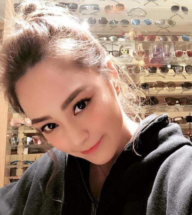 隐形富婆的房产,twins阿娇阿sa身价