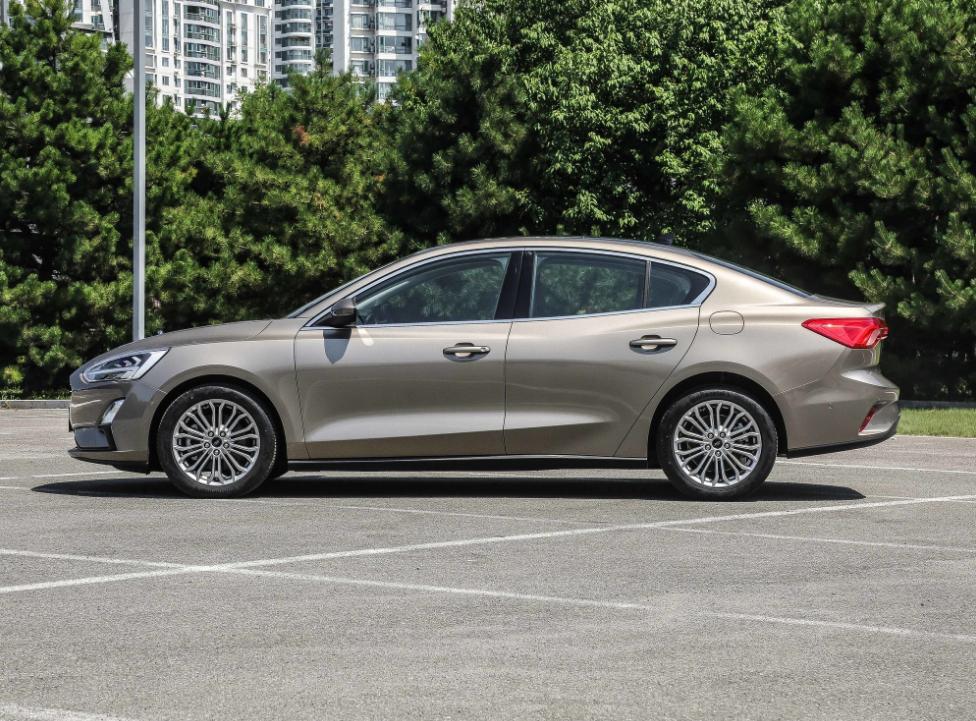 1.3英朗对比1.4缤瑞,福克斯凌派英朗哪款好