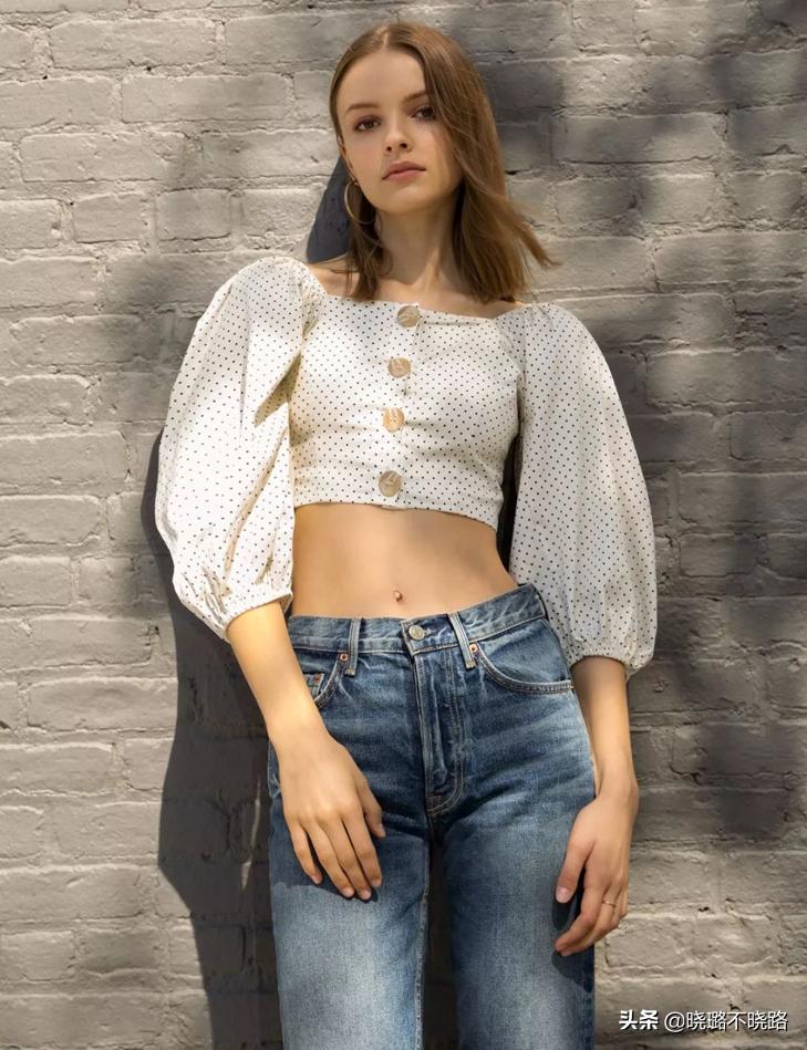 泡泡袖怎么穿最好看,2022年还流行泡泡袖吗