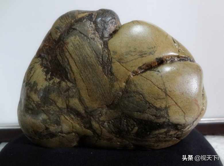 100000元以上的奇石,2020年100万元以上极品奇石