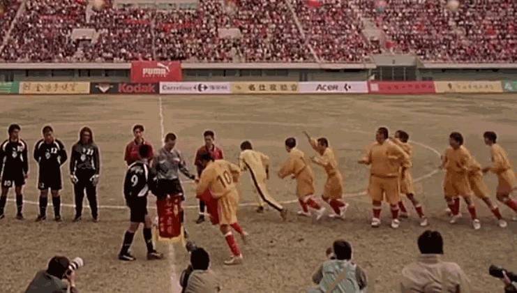 周星驰给钱拍戏,周星驰成名后只给4个人当配角