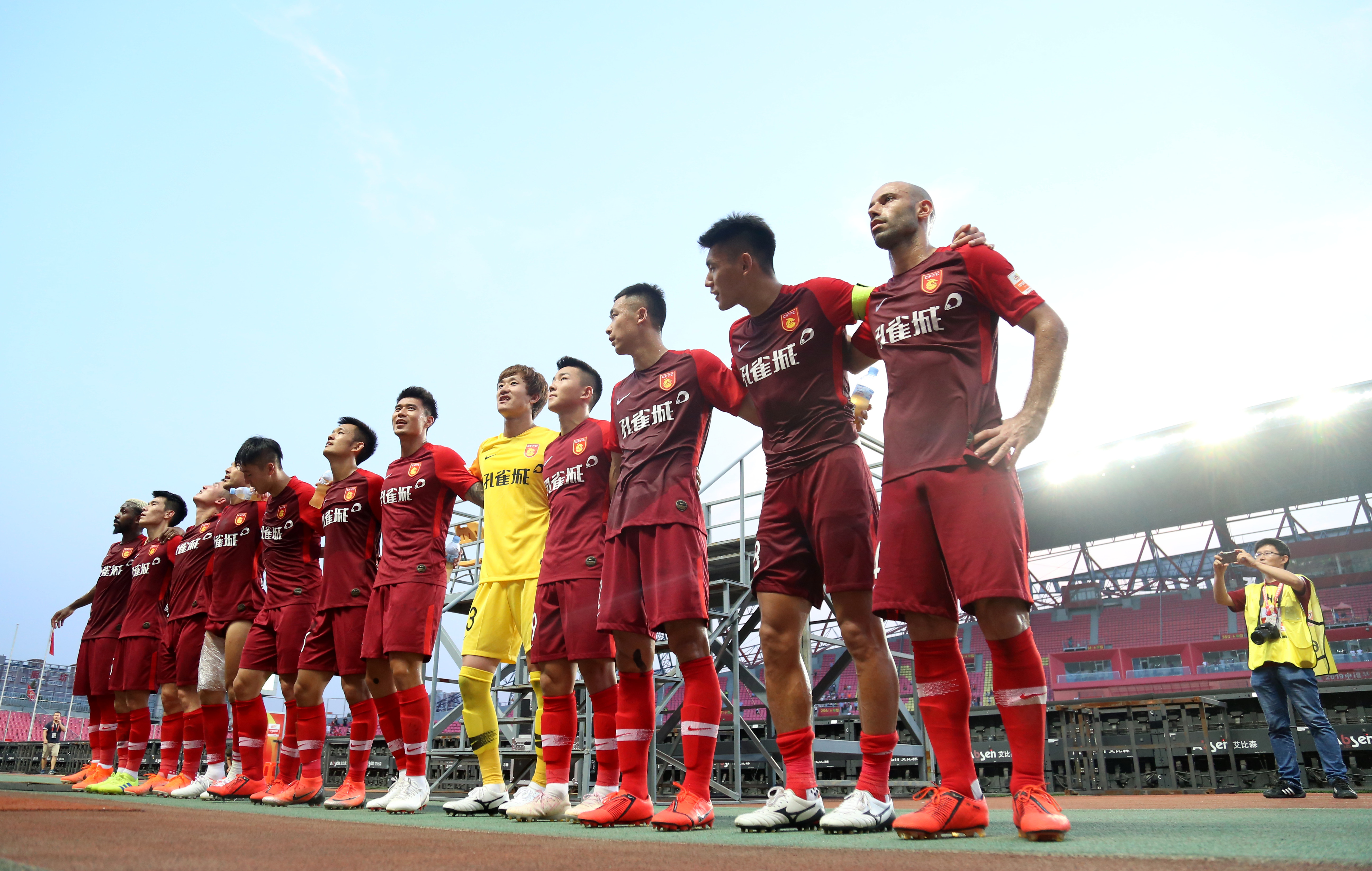 张呈栋高光,张呈栋赛后绕场致谢