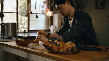 这么大的蟹粉灌汤包你吃过吗,用蟹粉烹制美味可口的蟹粉汤包