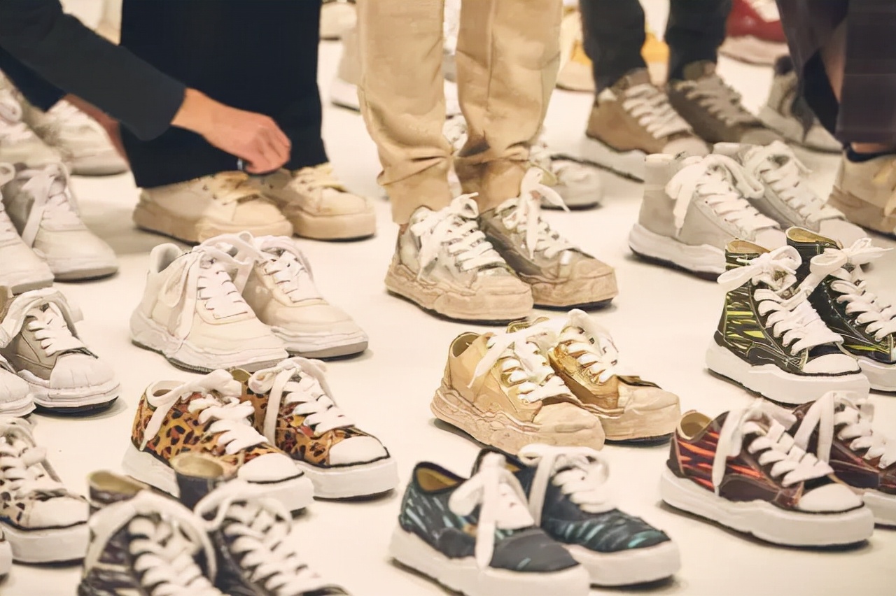 Rhude、Amiri、BAPESTA...靠着抄袭擦边球的潮牌，越来越火了？