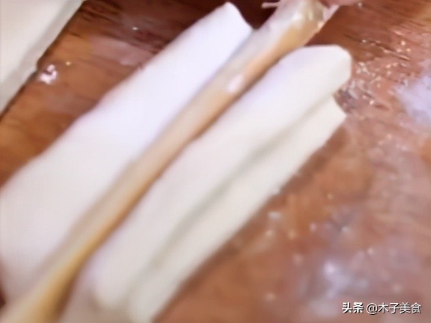 油条的家常做法简单又好吃,油条的家常做法放冰箱