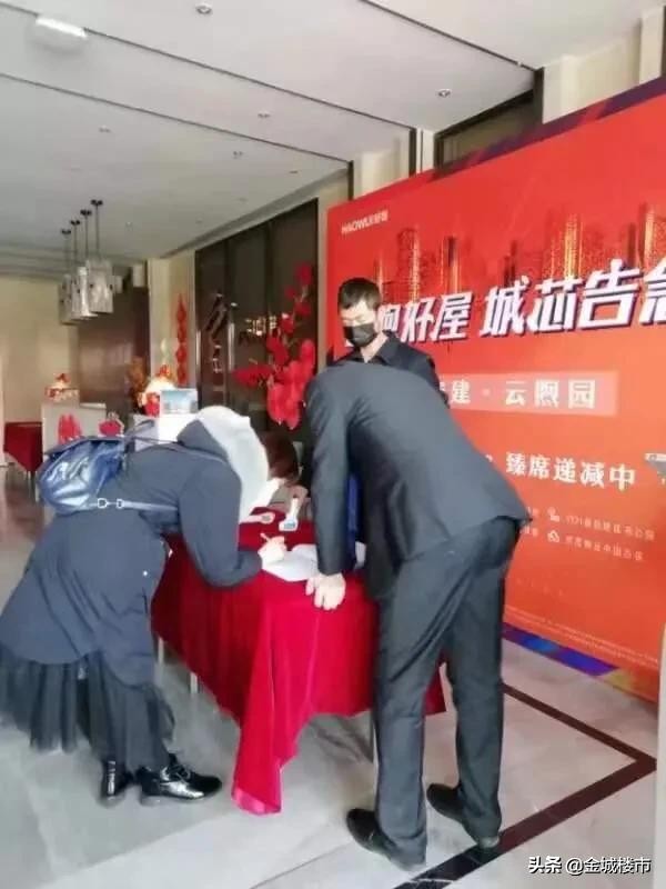 打赢抗击疫情阻击战,打赢疫情防控的攻坚战