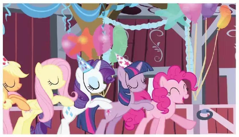 小猪佩奇把最爱的小马宝莉拿出来,小马宝莉和小猪佩奇谁能打得过谁