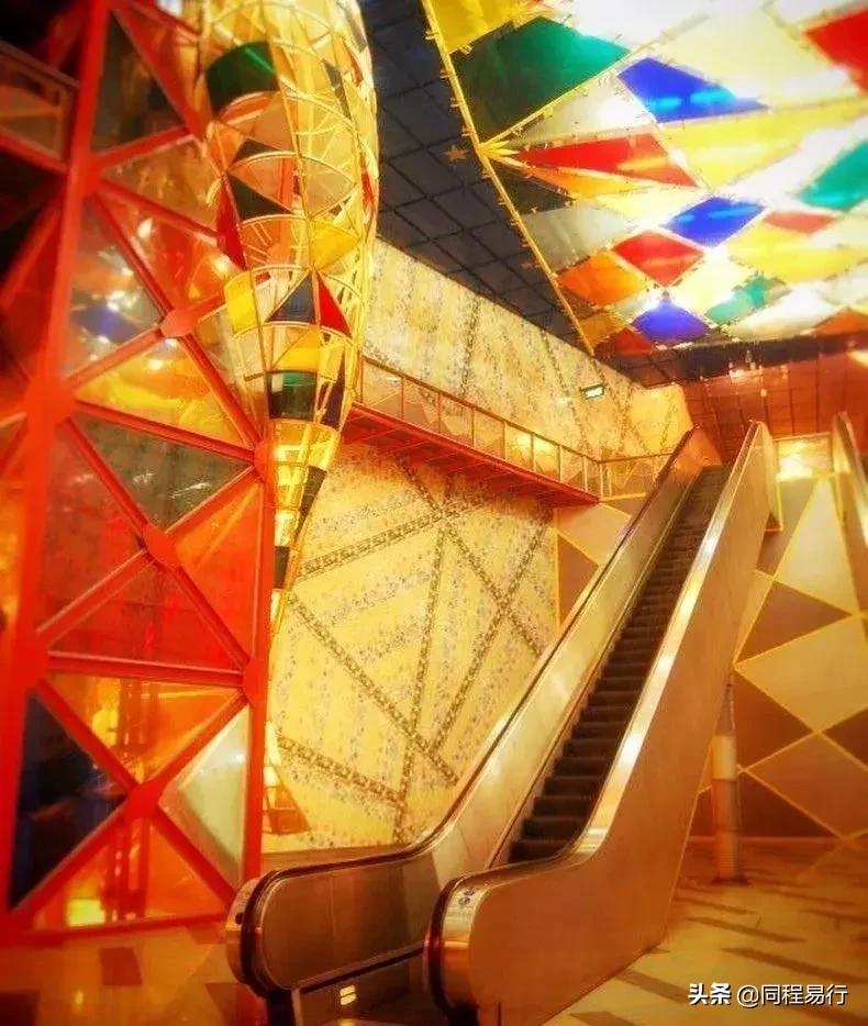 世界最美地铁站图片,世界上最美的地铁城市