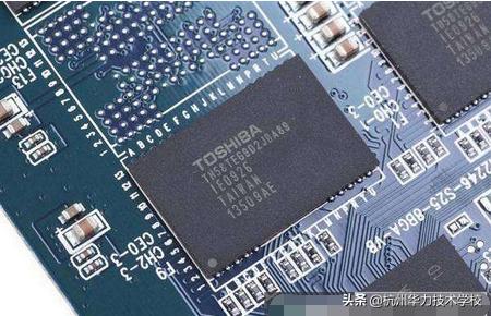 如何选择机械硬盘和固态,机械硬盘固态硬盘优劣势