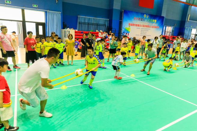小小的球场大大的梦想,福鼎青少年足球比赛