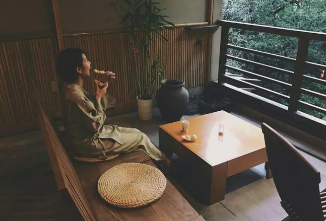 日本主妇的极简生活朴素高贵,65岁日本太太的极简生活方式