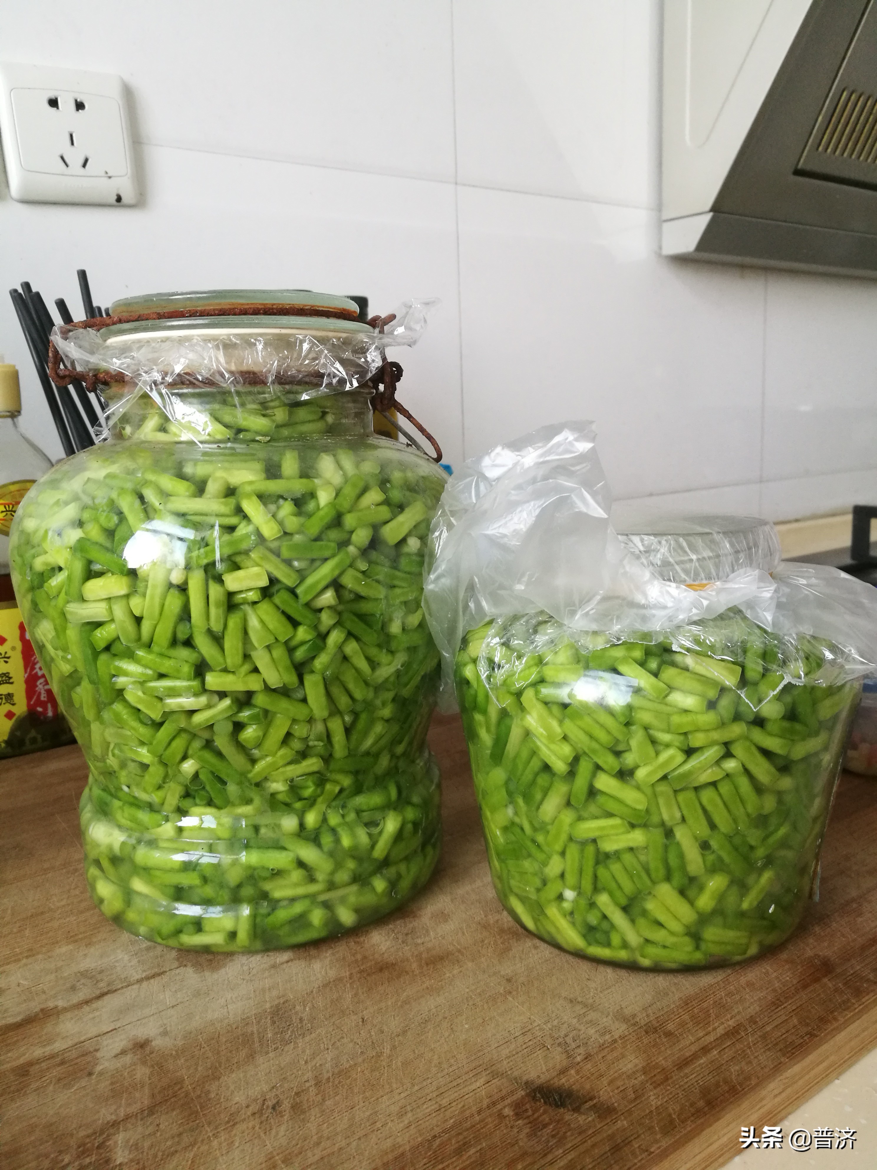 河南腌制蒜苔的正确方法,蒜苔南方的正确腌制方法