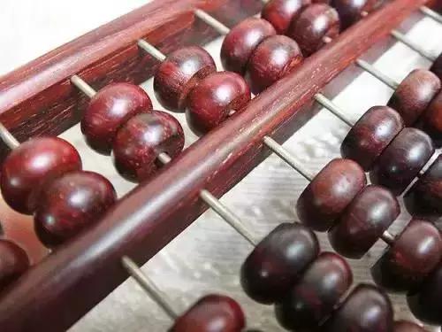 老算盘怎样分辨值不值钱,什么样的老算盘值得收藏