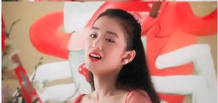 曾黎穿衣打扮图片大全,曾黎戴墨镜西装照片