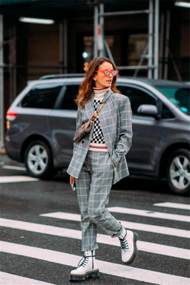 七分阔腿裤牛仔裤搭配什么鞋子,秋装新款阔腿裤小黑裤