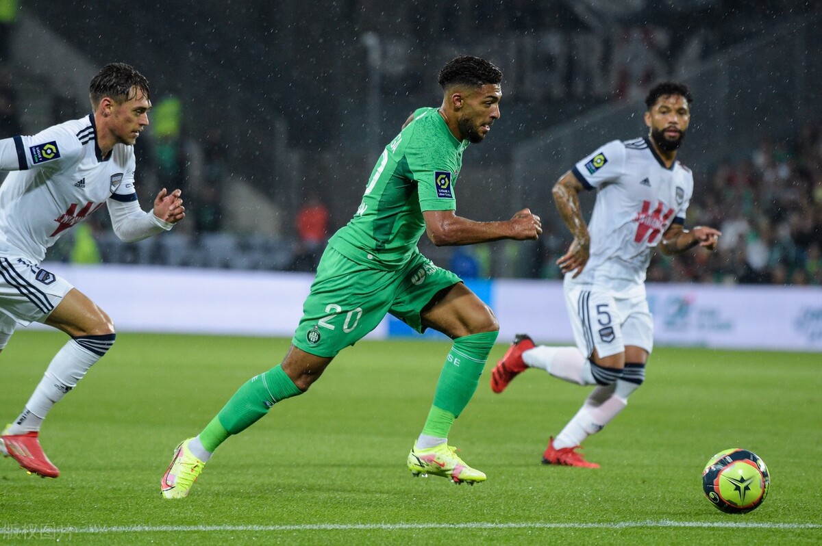 韩国足球孙兴慜获得金靴奖,孙兴慜夺金靴韩国国内反应