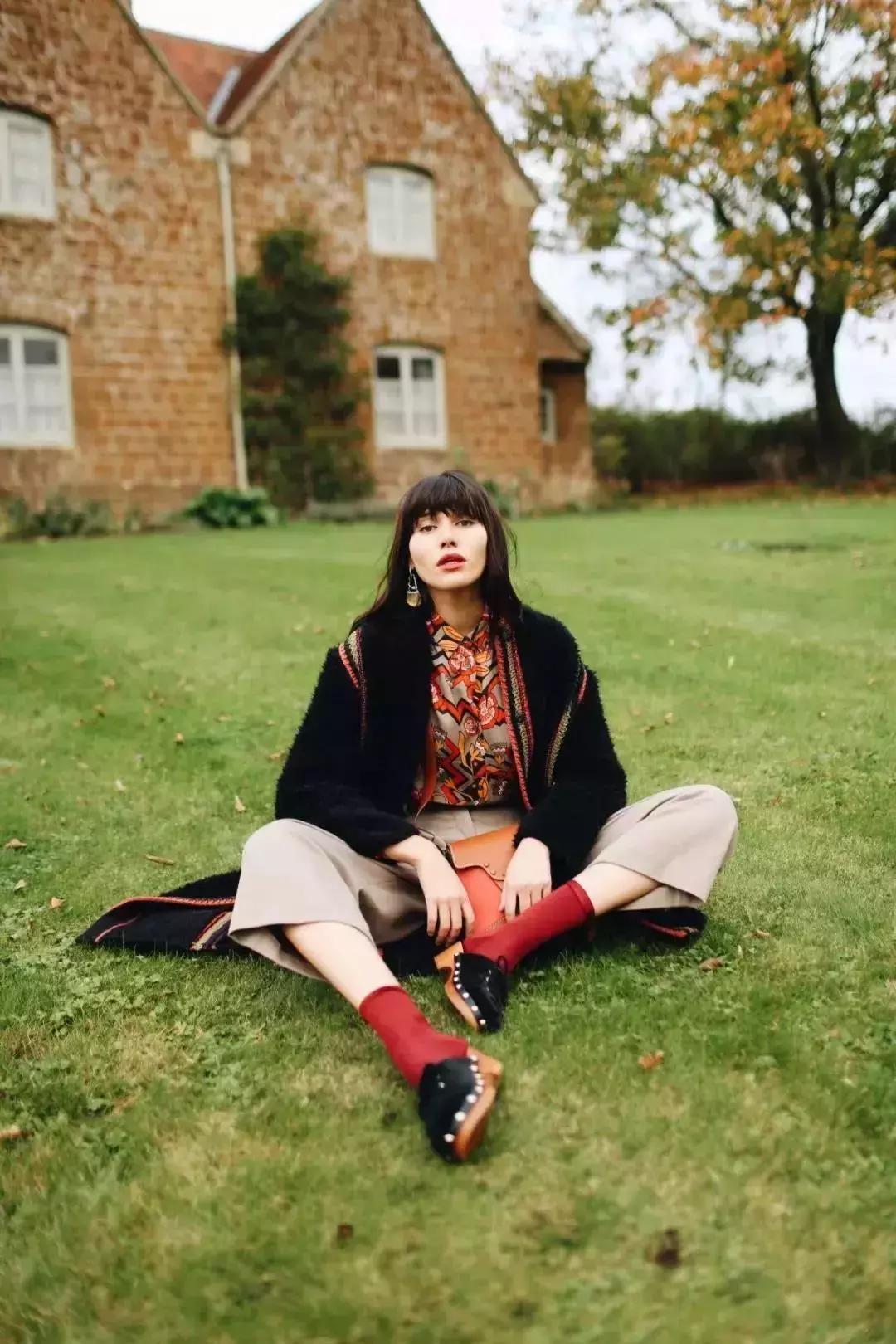 让杨幂热巴都爱不释手的白毛衣,迪丽热巴杨幂同款单品