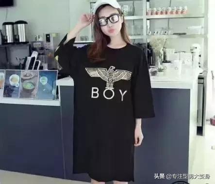 你以为你有双鞋就是潮男吗,你以为一身名牌衣服就是有钱人吗