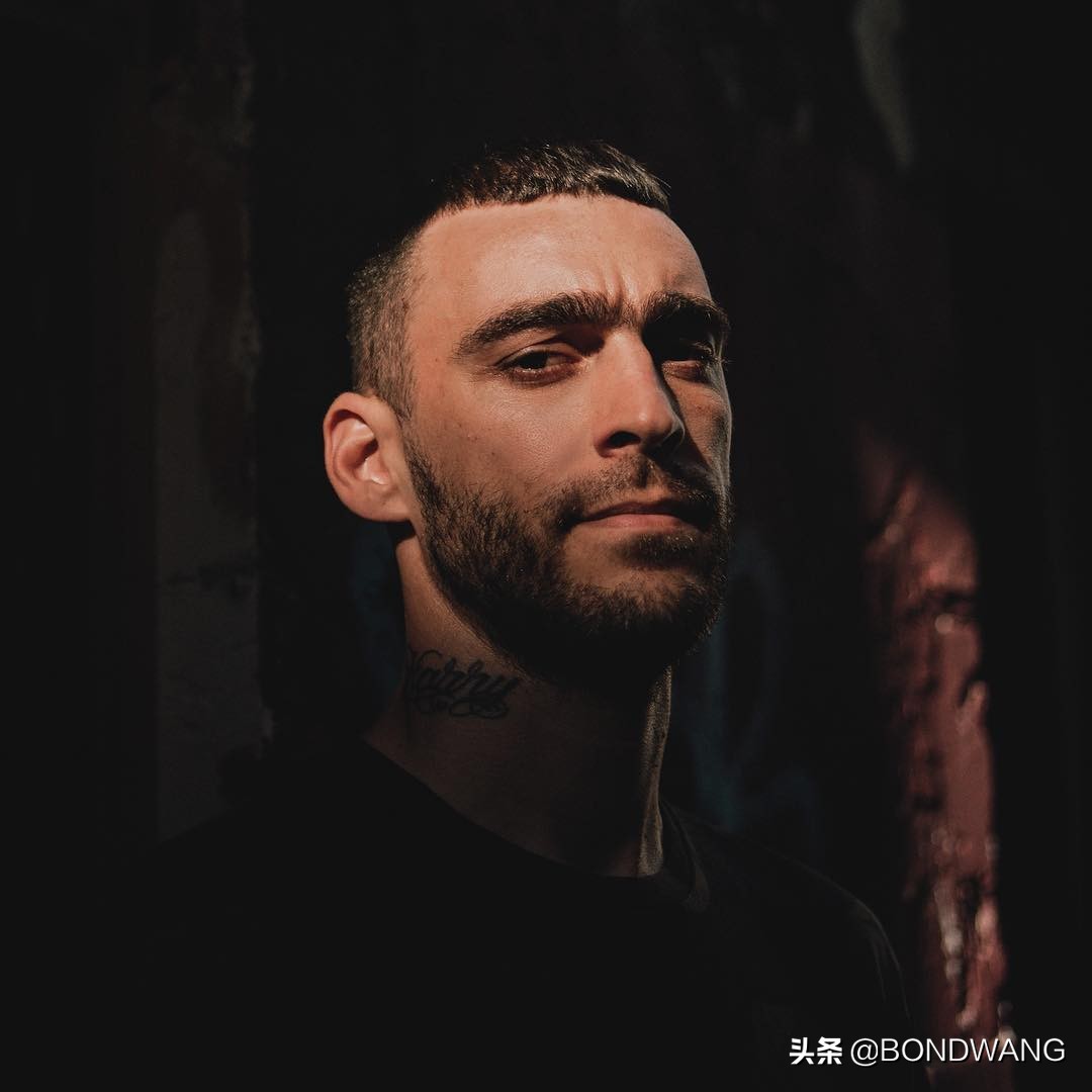 abra品牌鞋,为乔布斯设计logo的设计师