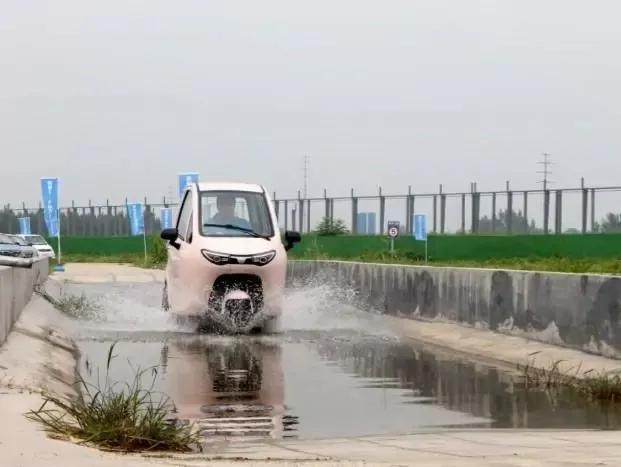 售价5000起,电动三轮车选金彭、海宝,接娃保暖全国上牌,实用