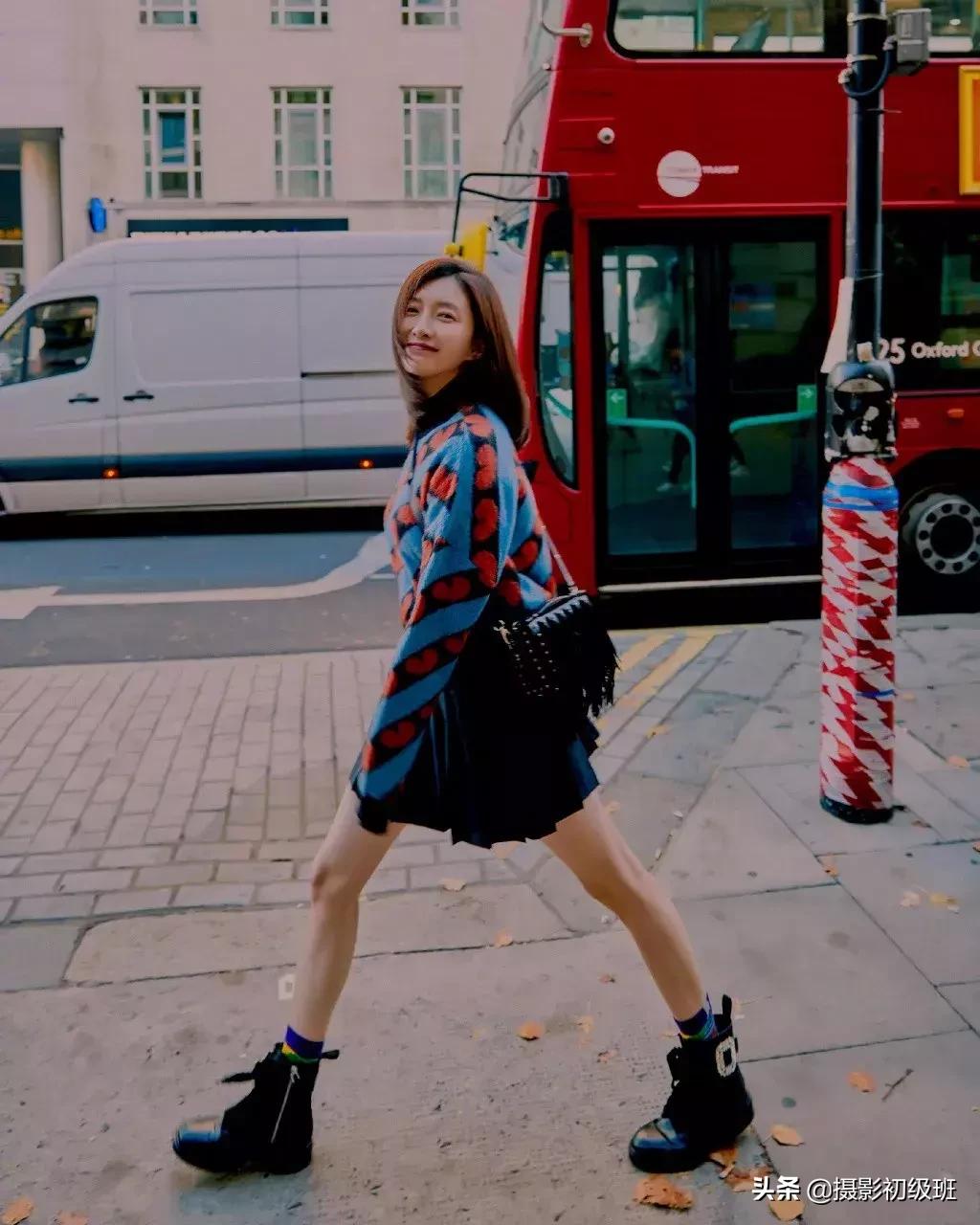 拍照怎么摆姿势更自然,如何拍照姿势不僵硬