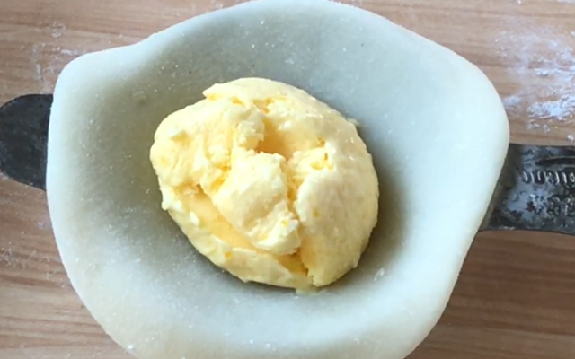 雪媚娘和冰淇淋做法,蜜雪冰城冰淇淋怎么做雪媚娘